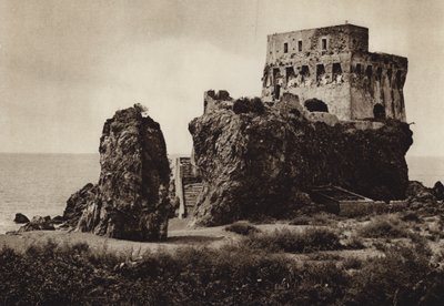 Italia: Castillo de Praia a Mare, Calabria (foto en blanco y negro) de Kurt Hielscher