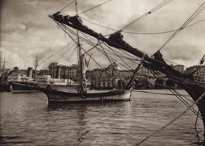 Italia: Civitavecchia (foto en blanco y negro) de Kurt Hielscher