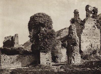Italia: Ruinas de Ninfa (foto en blanco y negro) de Kurt Hielscher