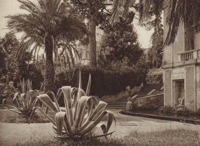 Roma: En el jardín del Vaticano (foto en blanco y negro) de Kurt Hielscher