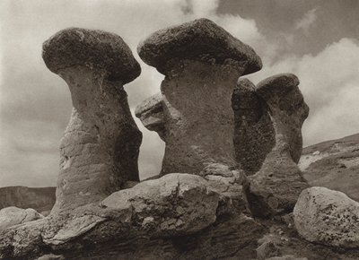 Rumanía: "Babele" en las montañas de Bucegi (foto en blanco y negro) de Kurt Hielscher