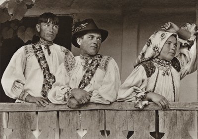 Rumanía: Boinesti, En la veranda (foto b/n) de Kurt Hielscher