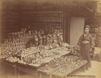 Tienda de tierra, Shimizu, Kioto de Kusakabe Kimbei