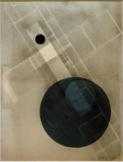 Pintura en aerosol con disco azul de Laszlo Moholy Nagy