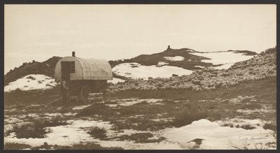 [Drifter, Sheep Wagon and Band on Winter Bedground] de Laton Alton Huffman