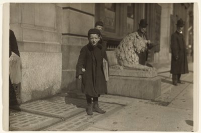 Newsboy de Lewis W. Hine