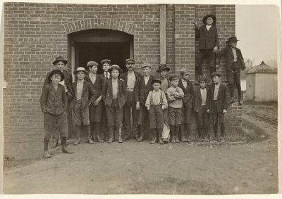 [Hora del Mediodía, King Mfg. Co., Augusta, Georgia] de Lewis W. Hine