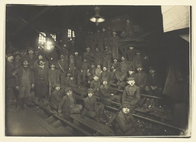 Breaker Boys En Coal Chute, South Pittston, Pennsylvania de Lewis Wickes Hine