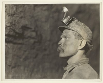"Follow The Gleam", Minero galés en Pa. Mina de carbón a una milla de la luz del día de Lewis Wickes Hine