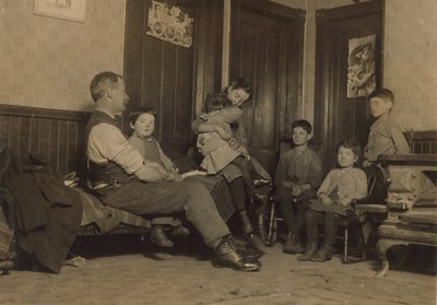 Hogar de Alfred Benoit en New Bedford, Massachusetts, un niño barrendero en Bennett Mill y uno de 11 hijos, 1912 de Lewis Wickes Hine