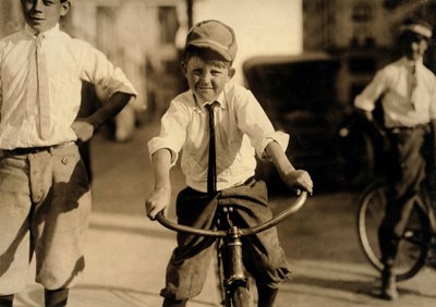 Chicos mensajeros de Western Union, Houston, Texas, 1913 de Lewis Wickes Hine