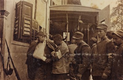 Ambulancia y soldados heridos, Primera Guerra Mundial de Unbekannt Unbekannt
