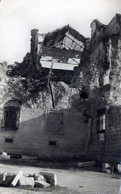 Daños en el Alcázar de Toledo tras el asedio de Unbekannt Unbekannt