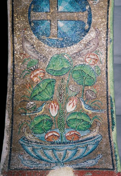 Flores y pájaros, mosaico en la iglesia cristiana primitiva de Panagia Ahiropiitos o Panagia Acheiropoietos, también llamada Achiropita, Tesalónica, Macedonia Central, Grecia, siglo V de Unbekannt Unbekannt