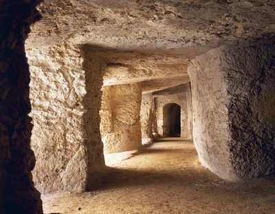 Pasillo tallado en piedra caliza en el Castillo de Euryalus, 402-397 a.C., construido con fines defensivos por Dionisio el Viejo, Siracusa, Italia, civilización griega antigua, Magna Grecia, siglo V-IV a.C. de Unbekannt Unbekannt