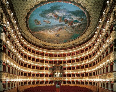 Vista interior del escenario del Teatro San Carlo en Nápoles de Unbekannt Unbekannt