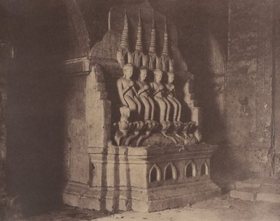 No. 23. Pugahm Myo [Pagano]. Figuras en la Pagoda Damayangyee [Dhamma-yan-gyi]. de Linnaeus Tripe