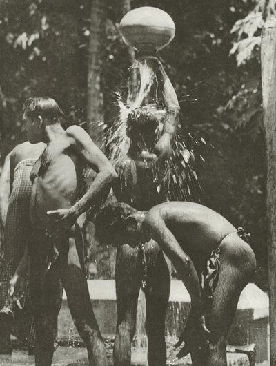 En el pozo (foto en blanco y negro) de Lionel Wendt