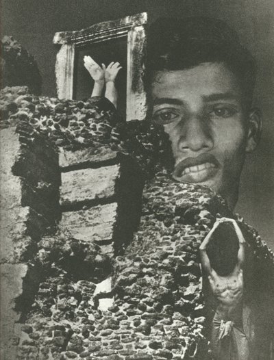 La miseria de las perplejidades equilibradas (foto b/n) de Lionel Wendt