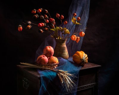 Naturaleza muerta de la cosecha de otoño de Louie Luo