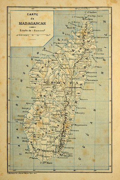 La Guerra en Madagascar-Historia anecdótica de las expediciones francesas de 1885-1895 por Henri Galli, ilustrada por Louis Bombled (1862-1927): Mapa de Madagascar, Colección Privada de Louis Charles Bombled