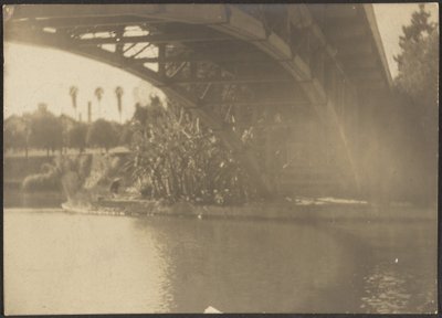 [Puente sobre el río] de Louis Fleckenstein