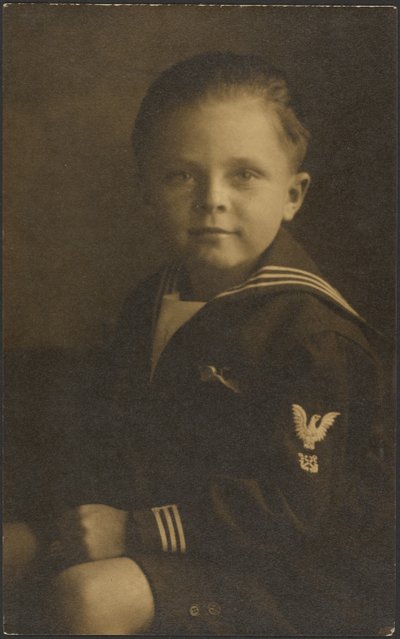 [Niño con traje de marinero] de Louis Fleckenstein