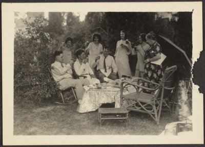 [Fiesta en el jardín] de Louis Fleckenstein