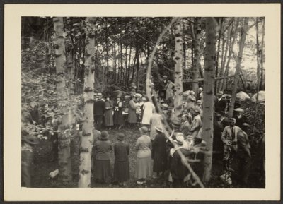 [Grupo en el Bosque] de Louis Fleckenstein