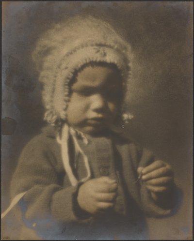 [Retrato de un niño con gorro] de Louis Fleckenstein