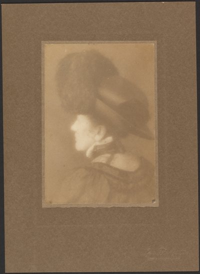 [Retrato de una mujer de espaldas] de Louis Fleckenstein