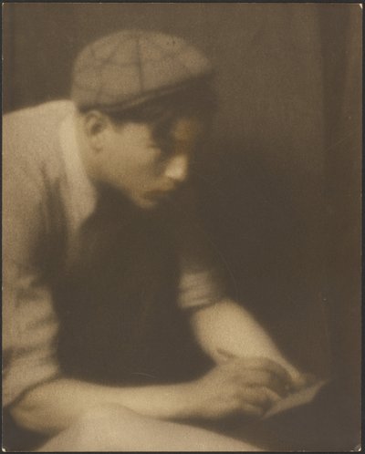 [Retrato de un joven escribiendo una nota] de Louis Fleckenstein