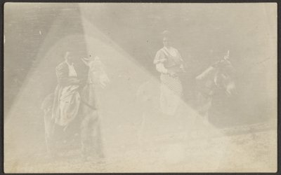 [Dos mujeres en mulas] de Louis Fleckenstein