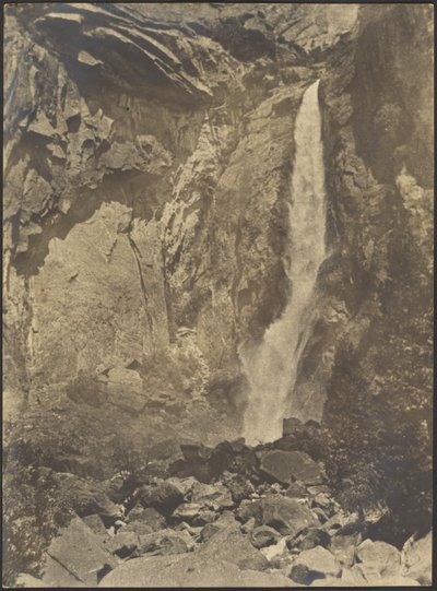 [Cascada en el Barranco Rocoso] de Louis Fleckenstein