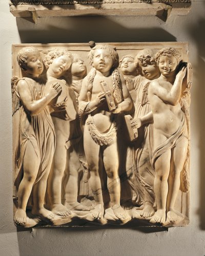 Laudate Eum en cymbalis bene sonantibus (Salmo 150, Laudate Dominum), panel con putti y ángeles tocando címbalos de Luca Della Robbia