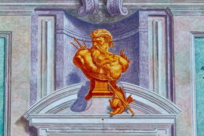 Fachada con frescos de Ludovico Pogliaghi