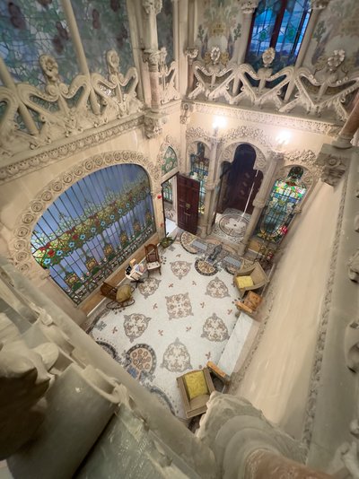 El vestíbulo, Casa Navas de Luis Domenech i Montaner