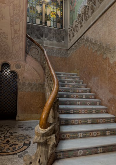 La escalera, Casa Navas de Luis Domenech i Montaner