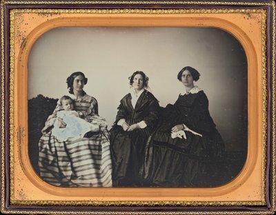 Retrato de una madre, un niño y dos mujeres de Luther Holman Hale