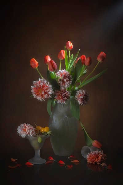 Elegante bodegón floral de Lydia Jacobs