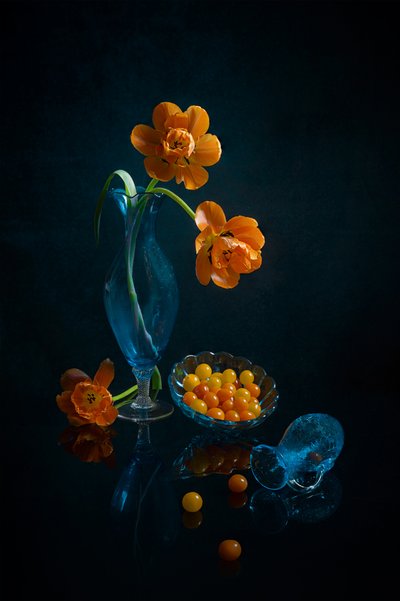 Vaso de cristal «Orange Blooms Blue» de Lydia Jacobs