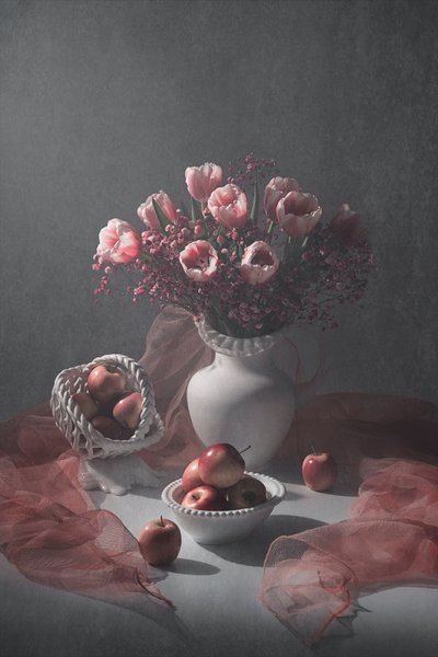 Tulipanes rosa pálido y manzanas de Lydia Jacobs