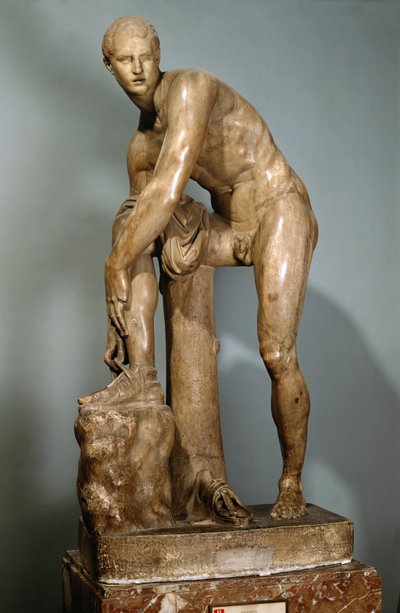 Hermes atándose la sandalia, copia romana de un original griego atribuido a Lisipo de Lysippos (after)