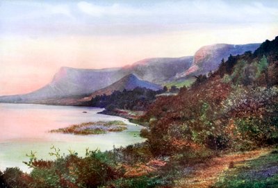 Glencar Lough, Condado de Sligo, Irlanda de MC Green