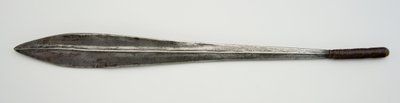 Ol alem, espada (hierro, madera y cuero) de Maasai People