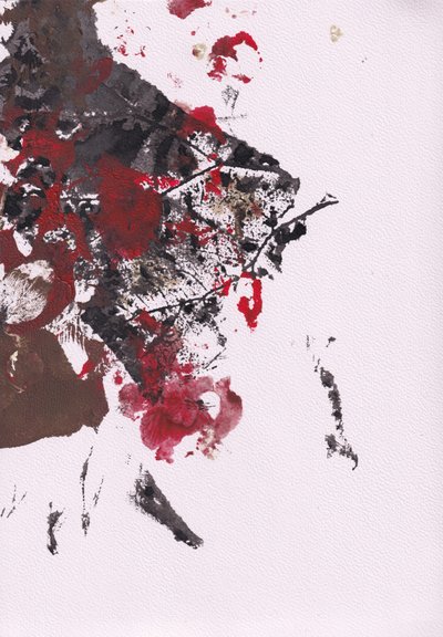 Salpicadura de pintura roja abstracta de Maira Ribena