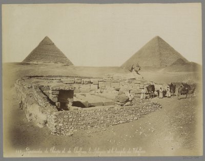 Piramides van Cheops en Chephren, de sphinx en de tempel van Chefren Pirámides de Keops y Cheffren la Esfinge y el templo de Cheffren (título sobre el objeto) de Maison Bonfils