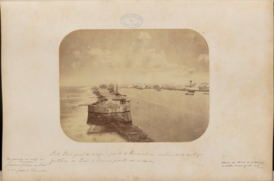 Vista general del arrecife y puerto de Pernambuco incluyendo la antigua fortaleza de Picão y parte de la ciudad de Marc Ferrez