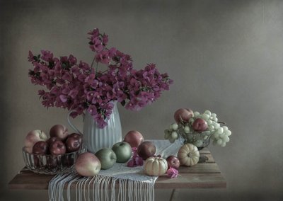 Naturaleza muerta de la cosecha de otoño de Margareth Perfoncio