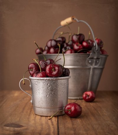 Cerezas rojas jugosas de Margareth Perfoncio